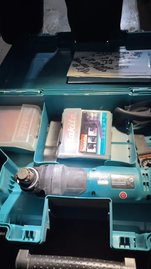 牧田DTM51ZX11充电式多功能切割打磨机（18V 裸机）