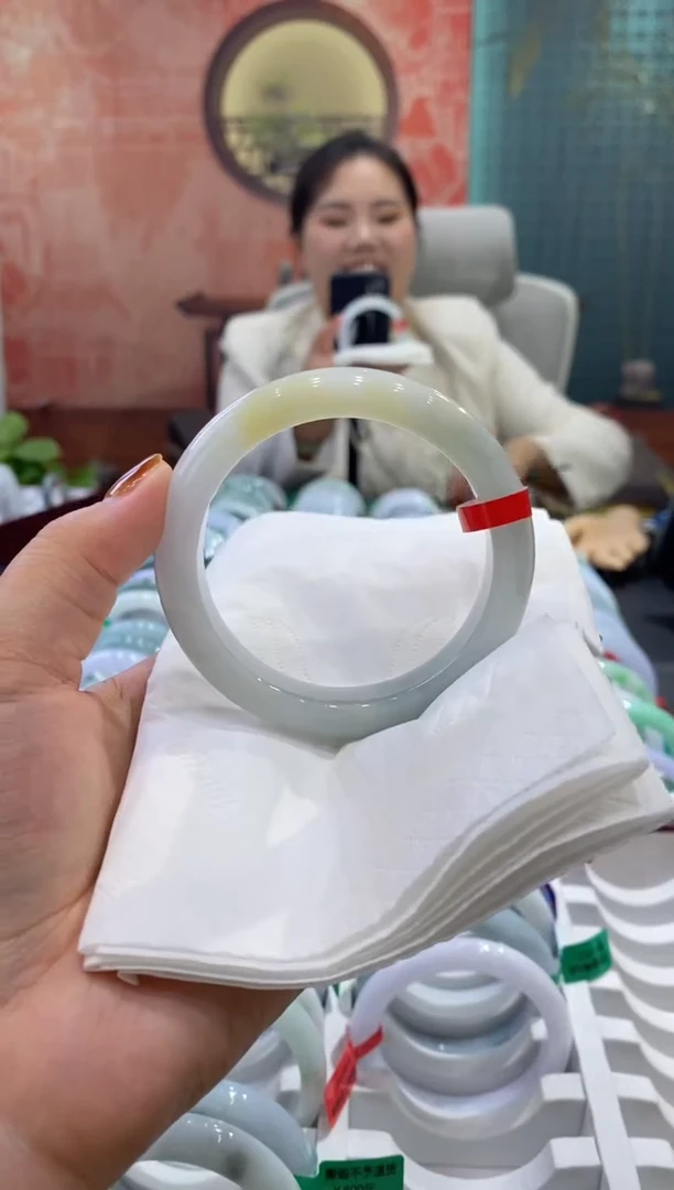未镶嵌手镯翡翠多人00014985
