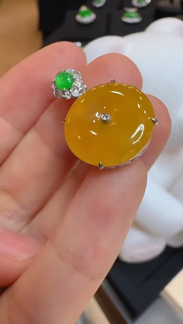 翡翠18K金镶嵌吊坠(不含链)多样性团购发一件