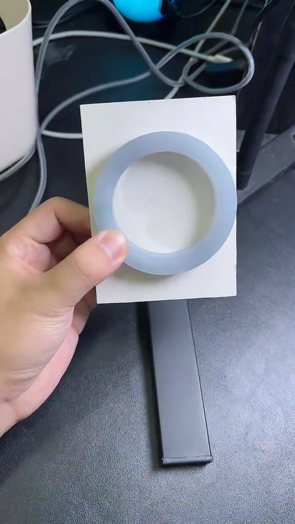 未镶嵌手镯定制翡翠牛**妈定制