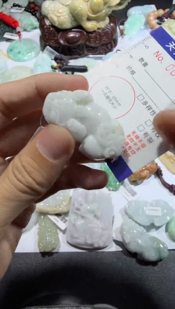 【闪购商品】翡翠颈饰未镶嵌00010993