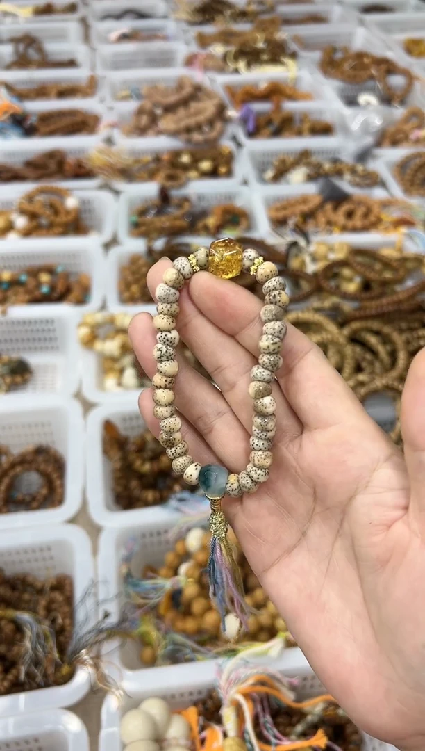 手串星月菩提卡8糯冰 石玉料蒜瓣大肠 纯手工【精品版】