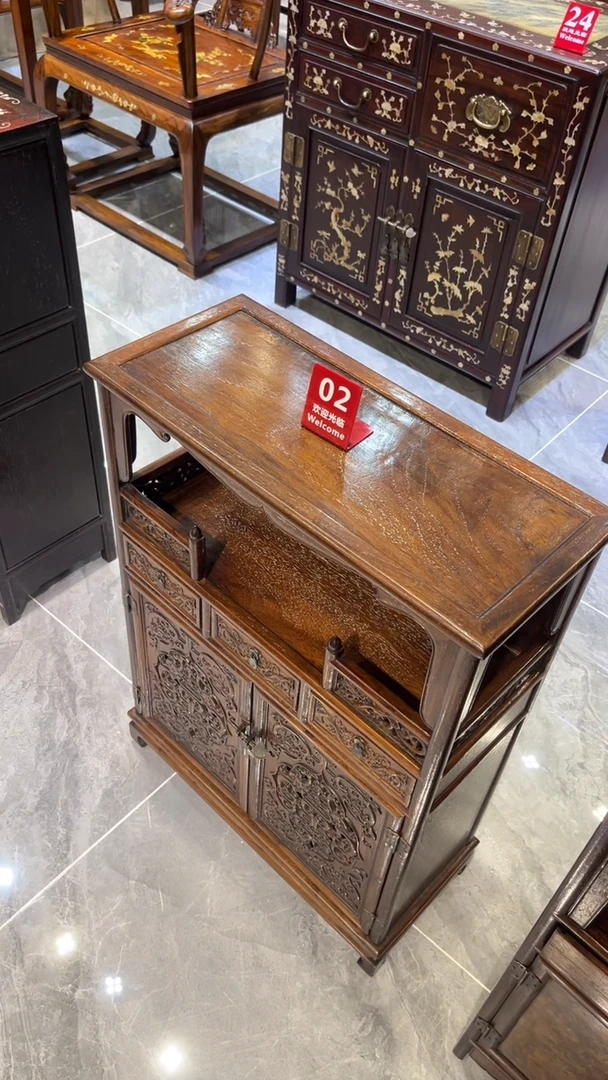 木缅花雕刻万历柜