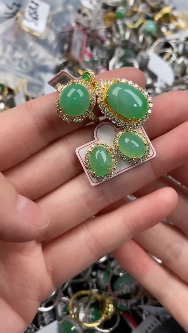 银S925镶嵌戒指翡翠777               8