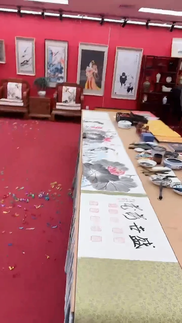 国画盛世荷花合作手卷