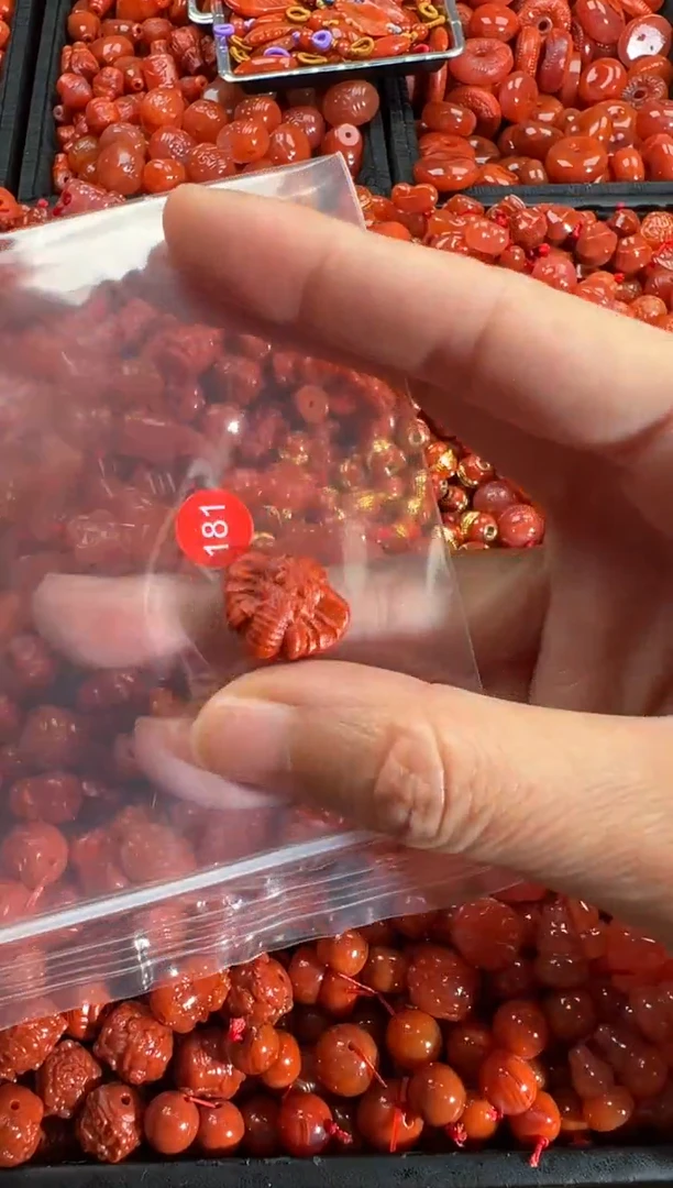 【闪购商品】南红玛瑙颈饰未镶嵌1