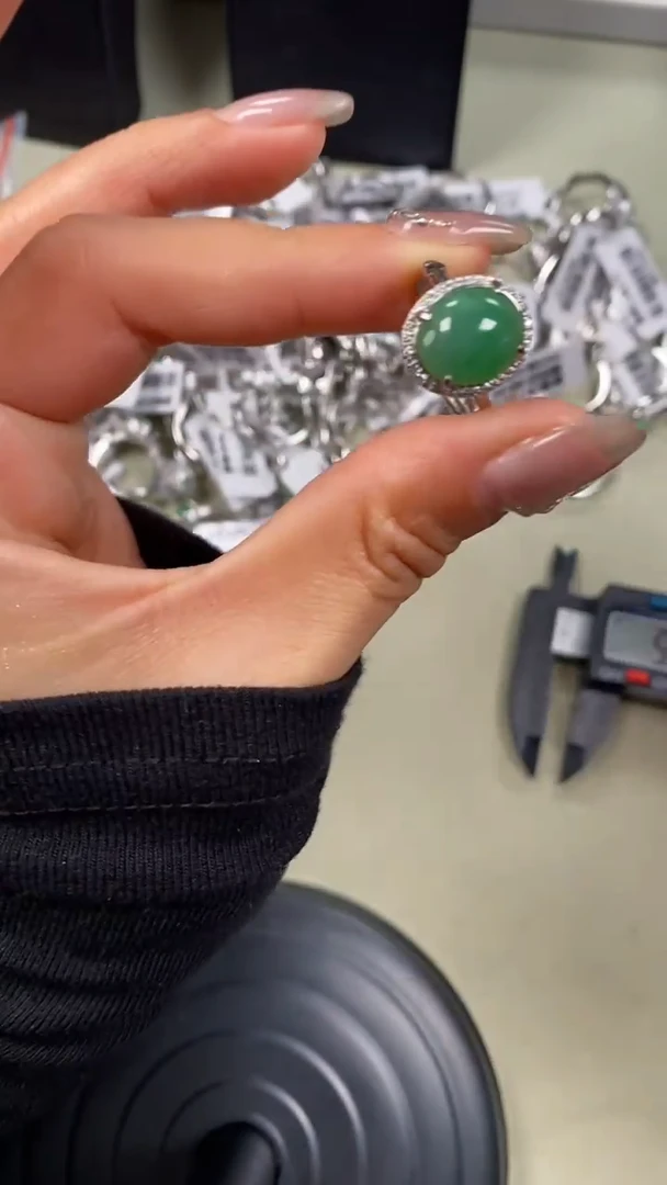 【闪购商品】翡翠戒指银S925镶嵌9727