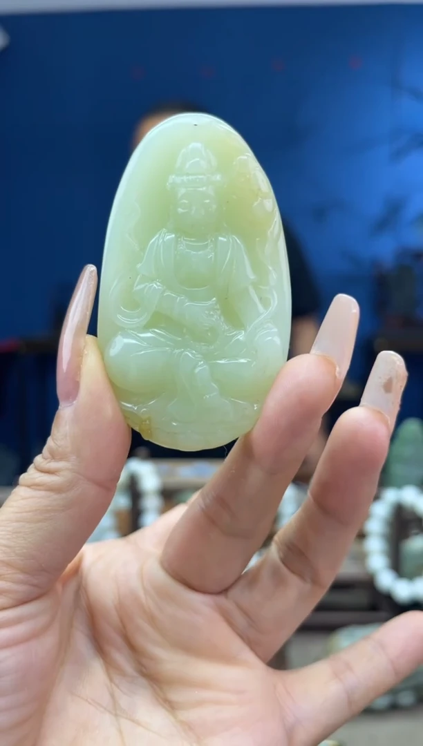 和田玉未镶嵌颈饰1