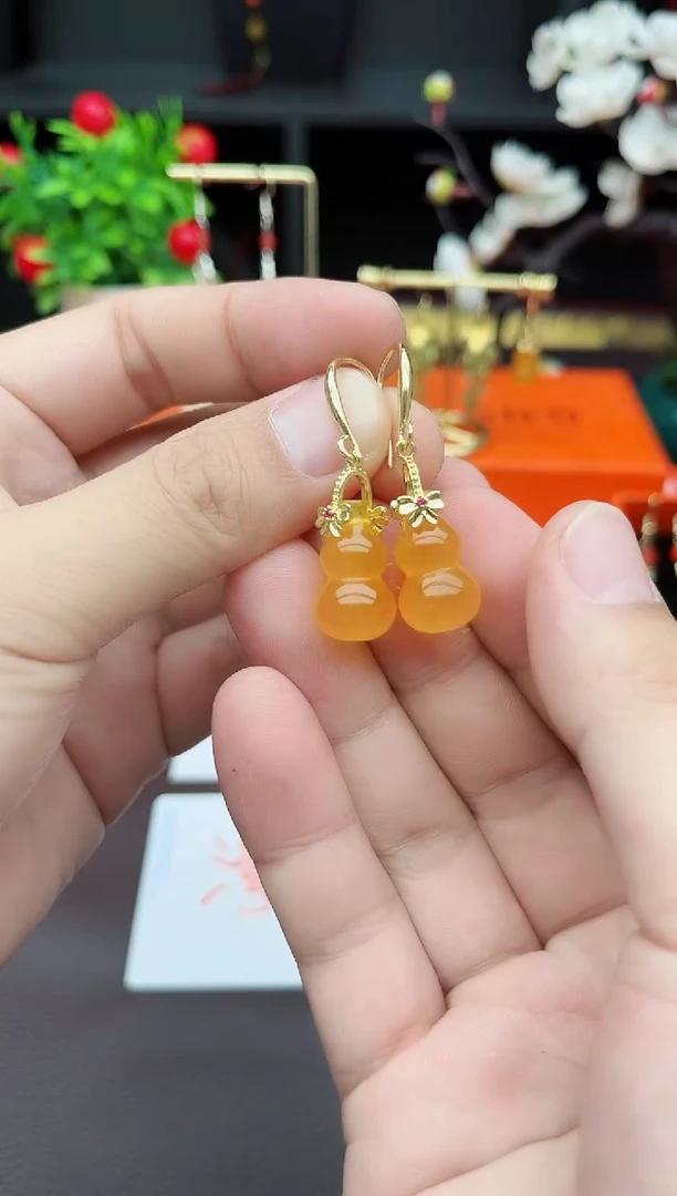 玛瑙/玉髓耳饰未镶嵌333000