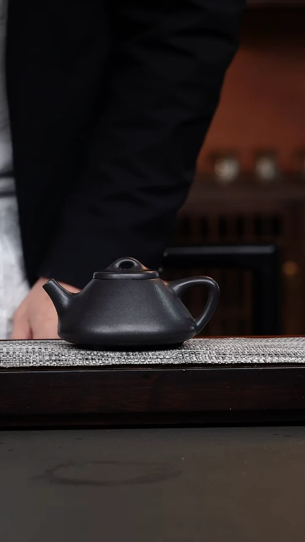 茶壶紫砂黑泥子冶石瓢