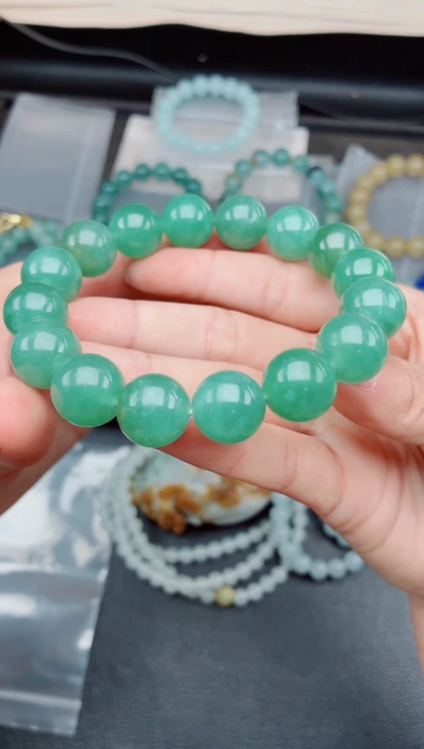 未镶嵌定制翡翠大**?毛货需精细抛光，拍一发一
