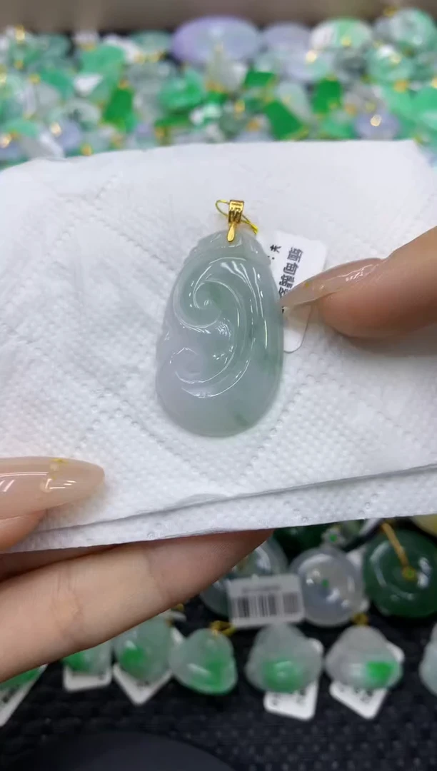 颈饰未镶嵌翡翠天然缅甸翡翠A货