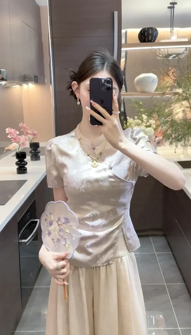 【绝色】2025新款夏季国风温婉气质修身上衣女装别致百搭新中式短袖