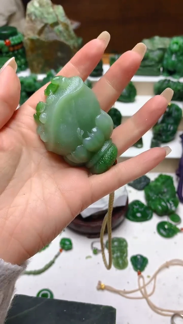 未镶嵌和田玉（碧玉）把件1