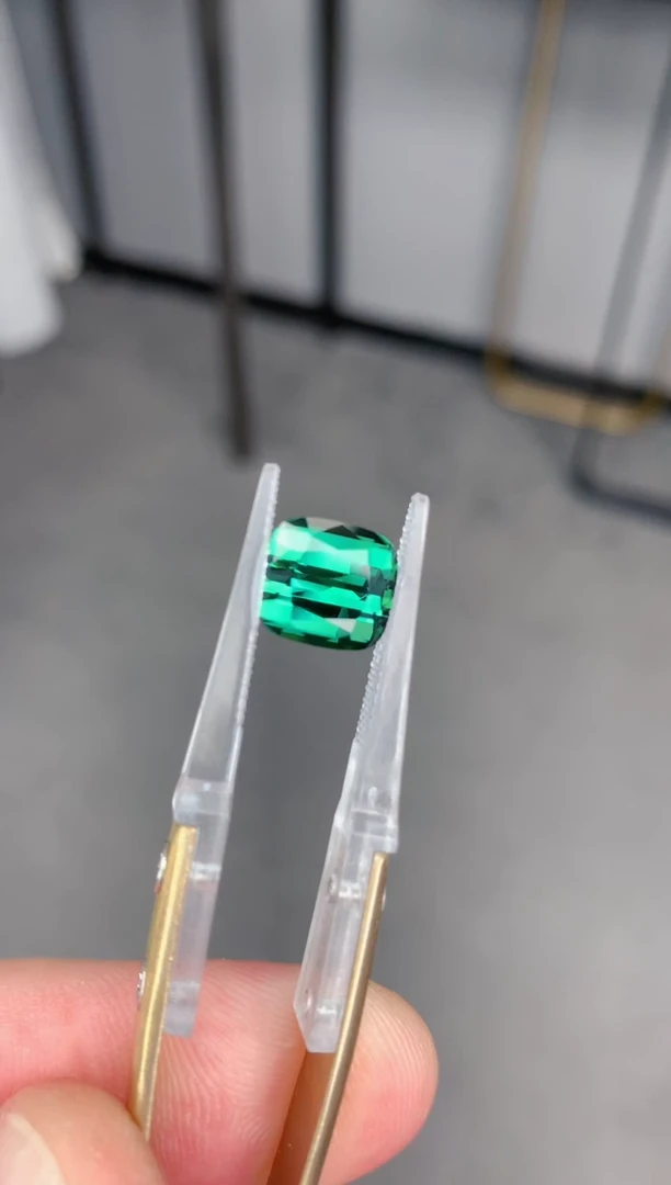 未镶嵌裸石碧玺4ct 绿碧玺 定制