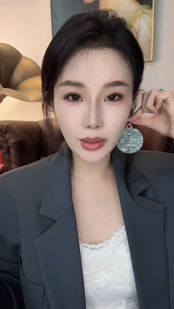 颈饰未镶嵌翡翠豆*翡翠E012