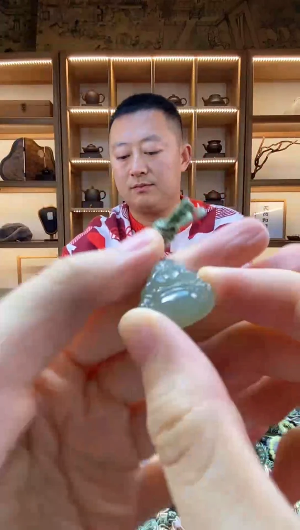 颈饰未镶嵌和田玉和田玉吊坠