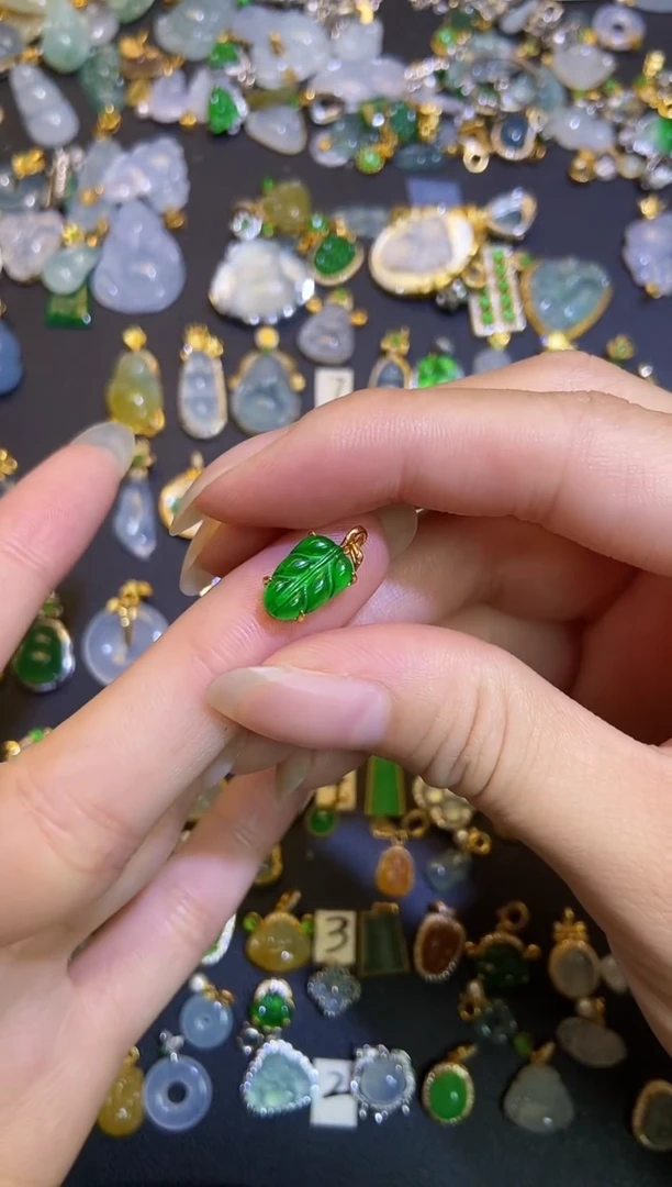 翡翠银S925镶嵌吊坠(不含链)1