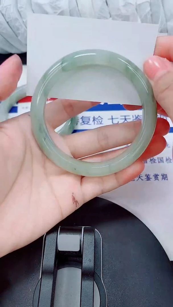 未镶嵌手镯石英质玉176-64/65