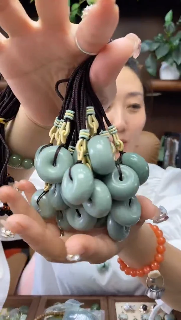 未镶嵌岫玉吊坠多样性发货其中发一