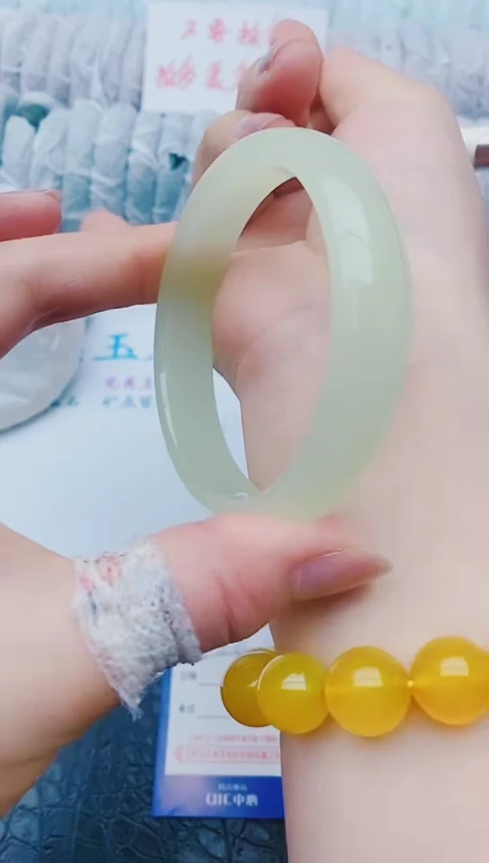 未镶嵌手镯石英质玉z202+60-61