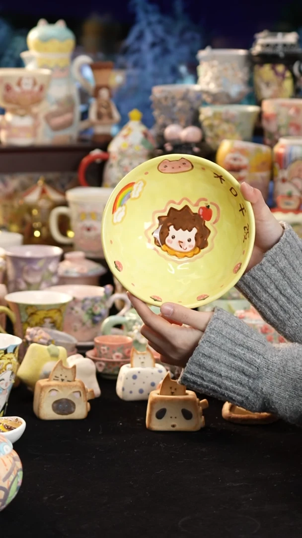 摆件陶景德镇釉下彩手绘设计师款陶瓷