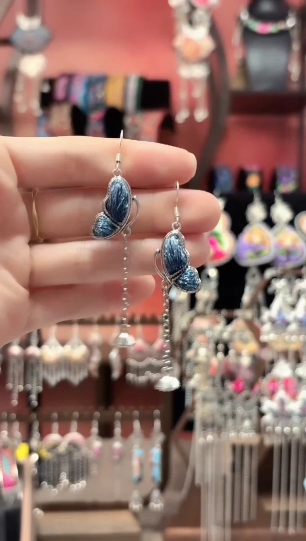 织绣云织遥老绣饰品  244