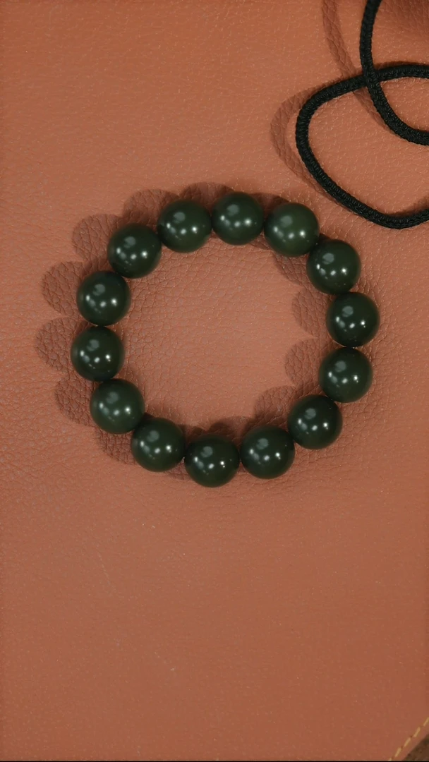 和田玉未镶嵌颈饰w****d手串