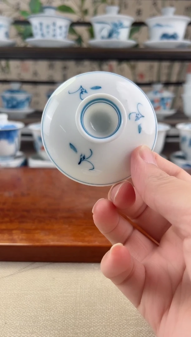 鸿补玉兰130ml盖子