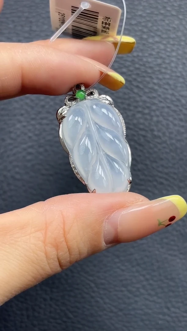 颈饰18K金镶嵌翡翠YM635-1-1 叶子