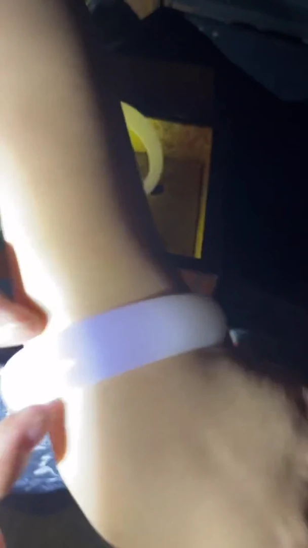 和田玉未镶嵌挂件半紫半白一个