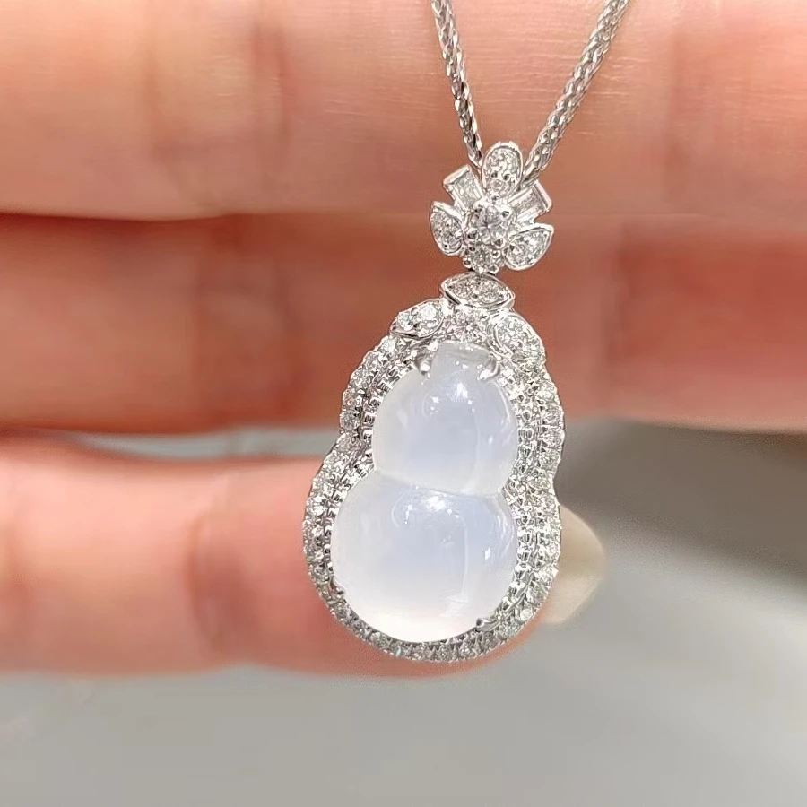 18K 金天然A货翡翠吊坠 冰种起光葫芦吊坠 妥妥白月光
