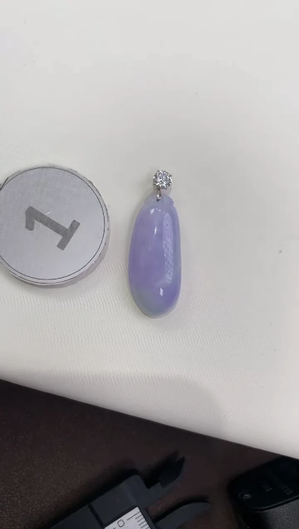 颈饰18K金镶嵌翡翠天然缅甸a货翡翠