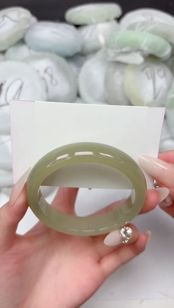 未镶嵌手镯石英质玉209-58.9