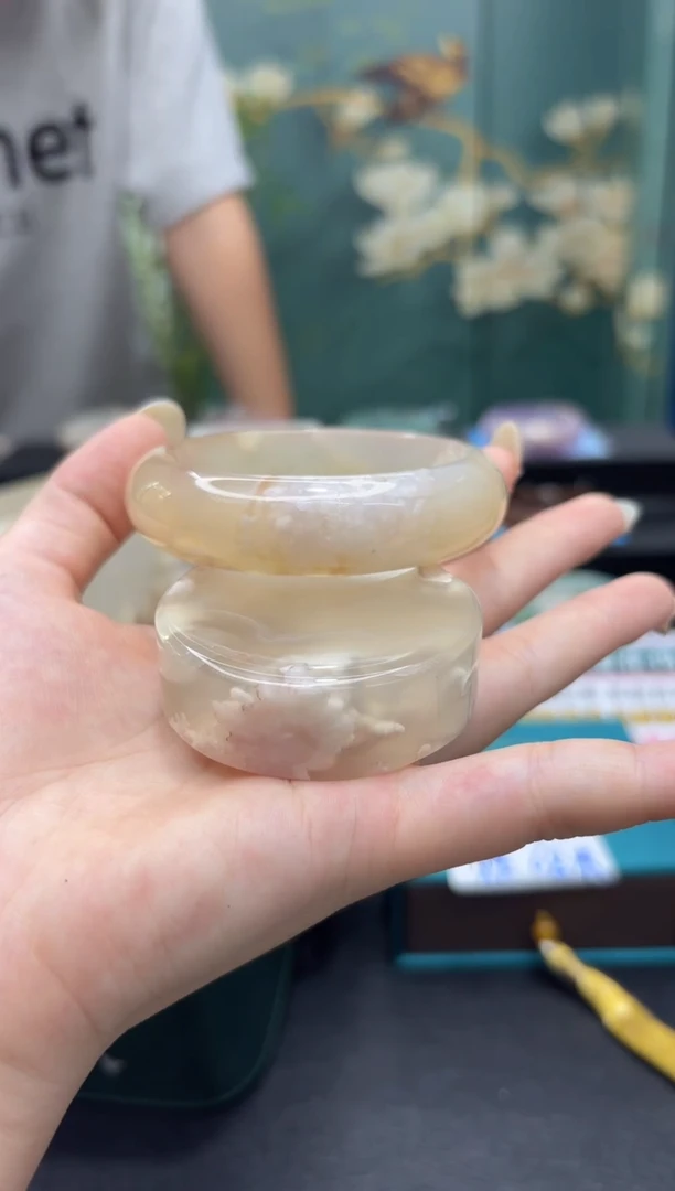 未镶嵌手镯石英质玉A158(56圈赠送镯心)