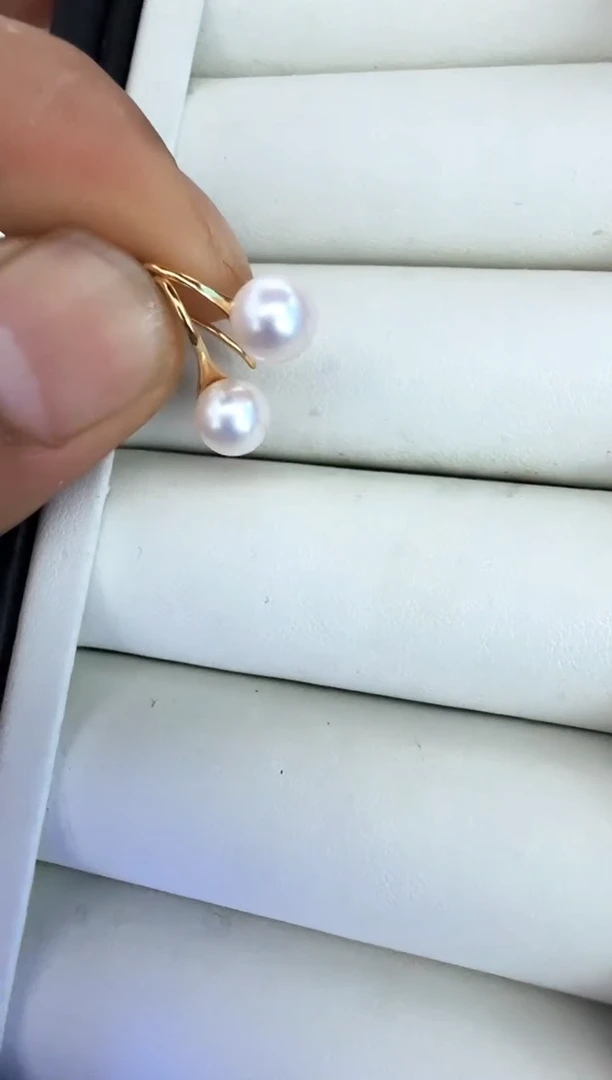 【闪购商品】海水珍珠耳饰银S925镶嵌耳钩