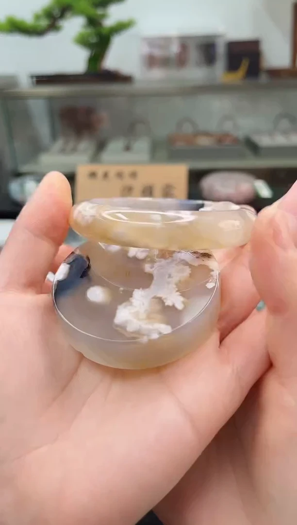 未镶嵌手镯石英质玉60圈口（赠品镯心）3648506