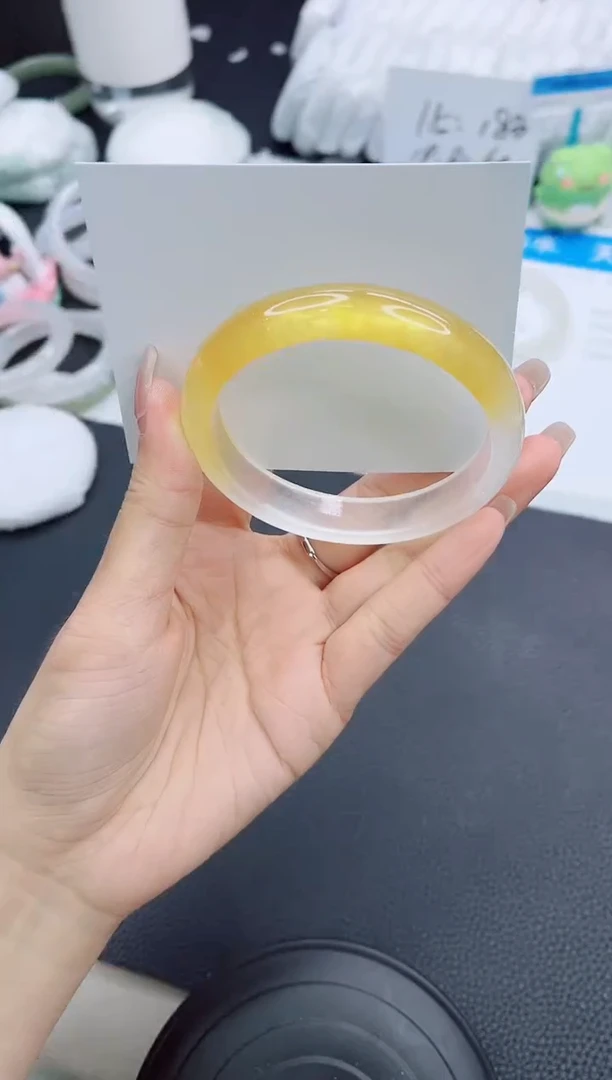石英质玉手镯未镶嵌356-59