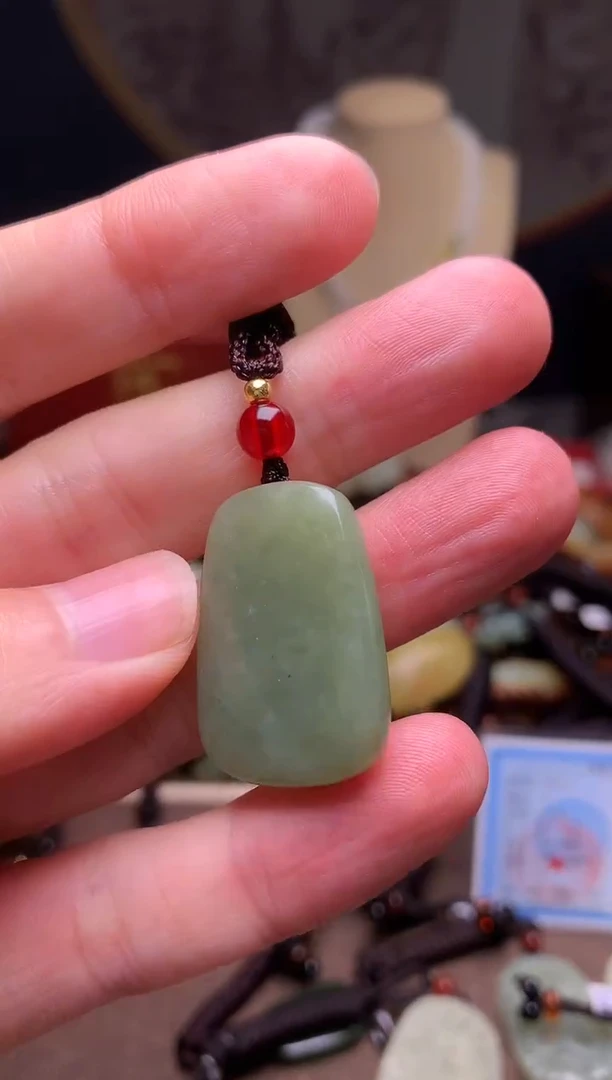 颈饰未镶嵌和田玉新疆料青海料清水和田玉吊坠