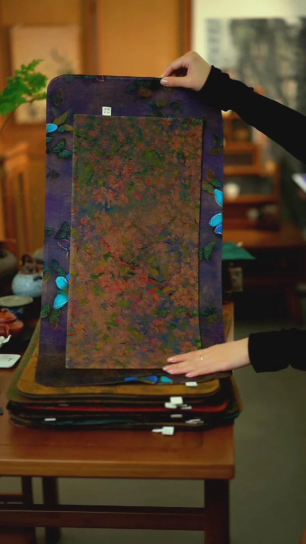 大蝴蝶加小花园