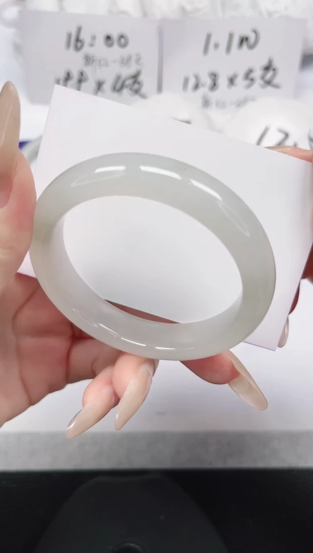 未镶嵌手镯石英岩玉125-52/53