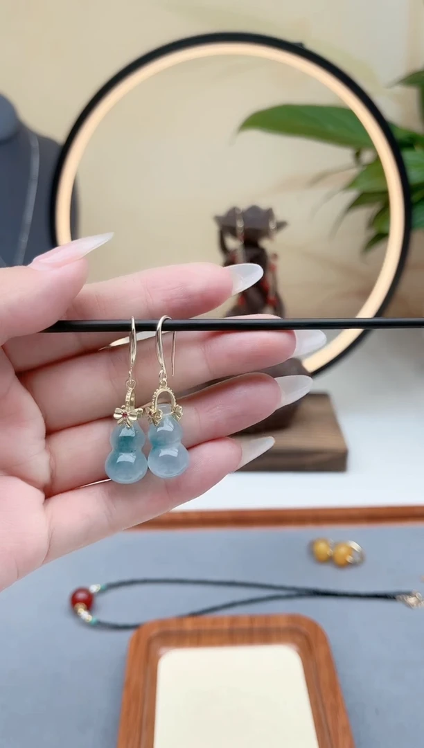 石英质玉（天山翠）银S925镶嵌耳饰00葫芦蓝水飘花