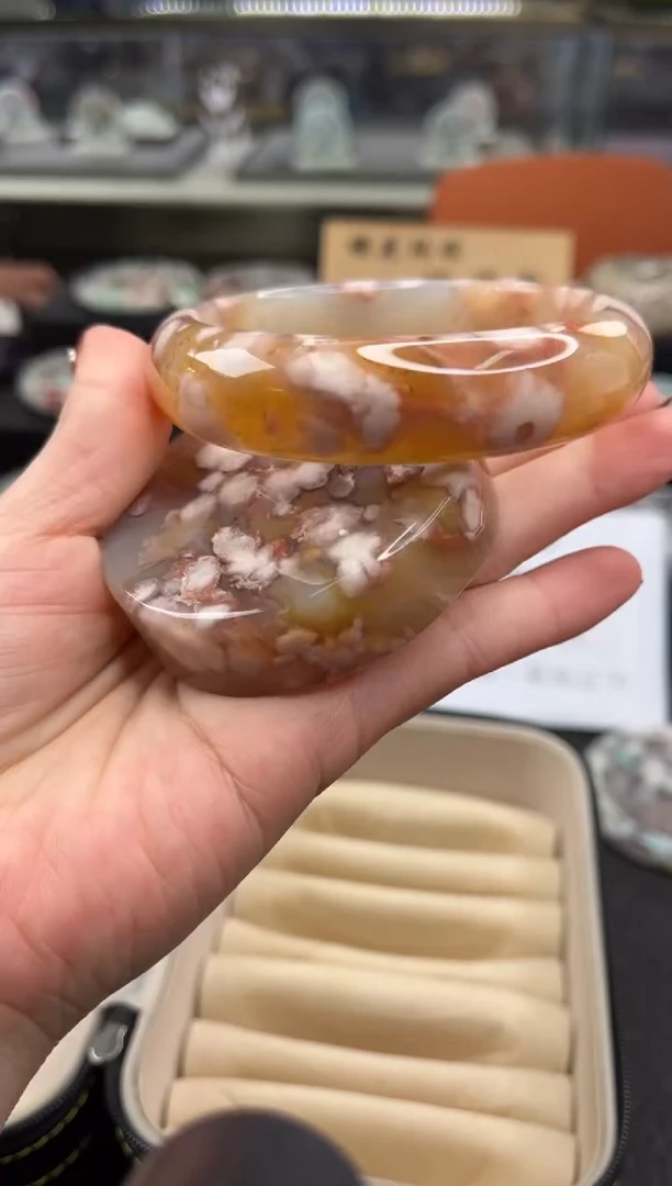 未镶嵌手镯石英质玉64圈口（赠品镯心）64