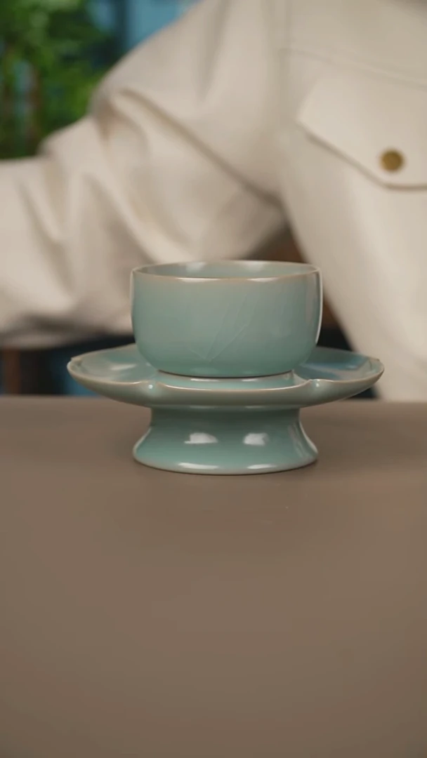 仿古罗汉葵口杯微暇