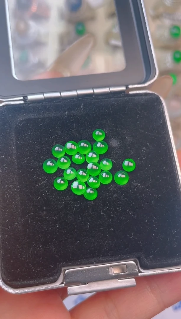 未镶嵌定制翡翠天然翡翠蛋面35