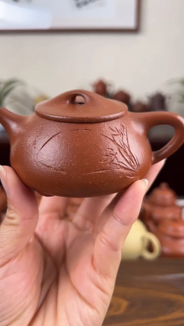 茶壶紫砂红降坡刻绘景舟石瓢壶120CC