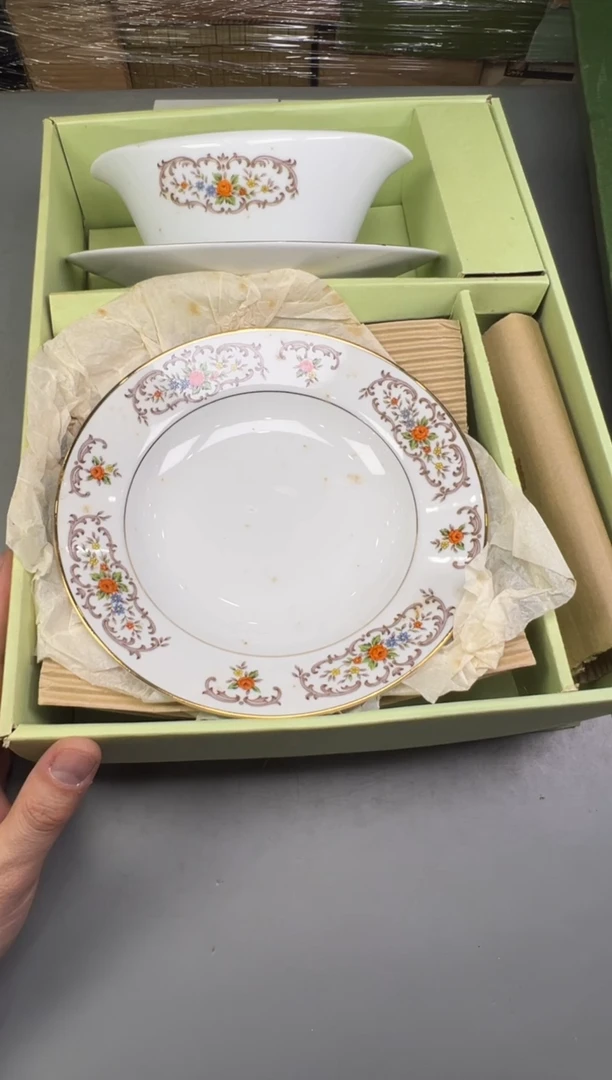 瓷片f****书594 号满30米包邮，碰瓷社感谢您的支持~