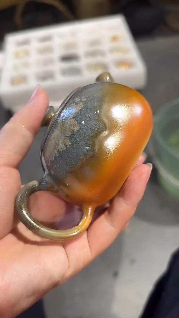 壶696号容量120-140ML中白泥