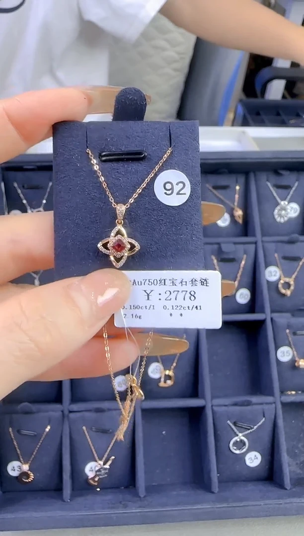 套链18K金镶嵌红宝石E****r230600