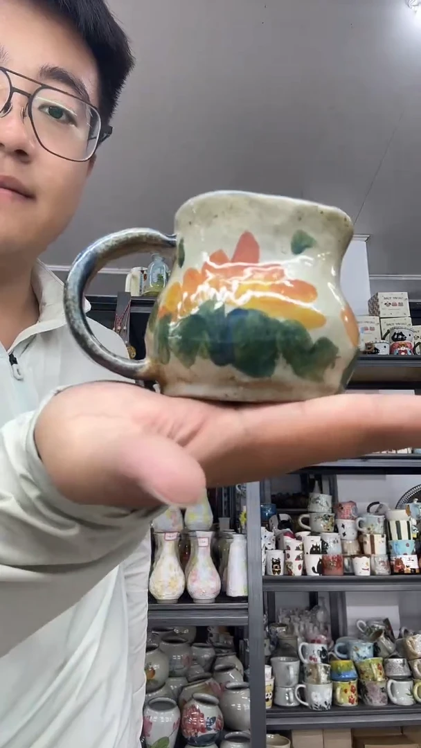 陶瓷歪七扭八奇怪杯子